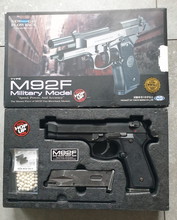 Afbeelding van Tokyo Marui M92F Military met 2 mags ( new in the box)