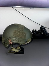 Image for FAST Kevlar Aramide helm ranger green