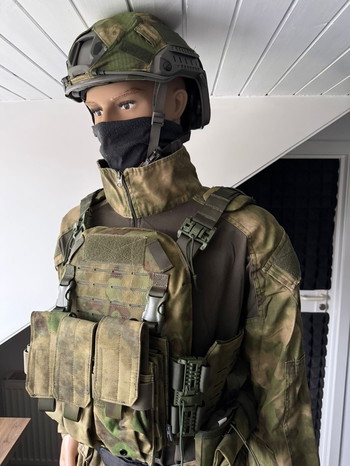 Afbeelding 2 van Complete Invader Gear set Everglade camouflage