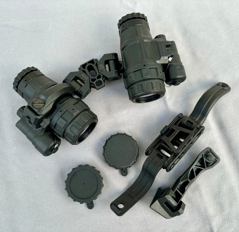 Bild 1 für Night vision binocular XR5 Photonis