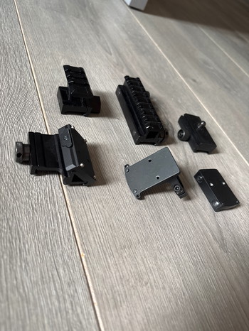 Image 2 pour Risers en reddot mounting plates