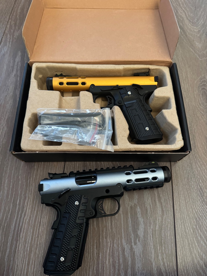 Imagen 1 de Verschillende replicas eindigen hobby