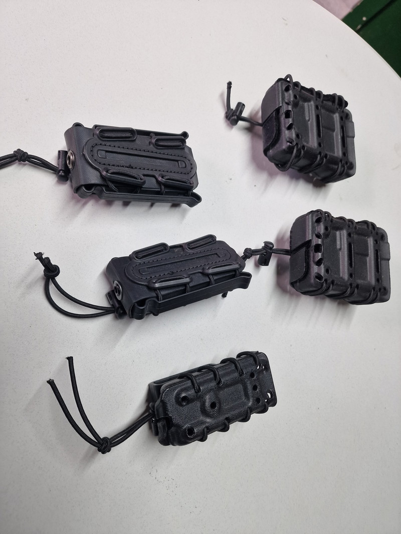 Image 1 pour Verschillende mag pouches