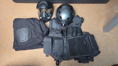 Image pour Helm, broek & vest zwart