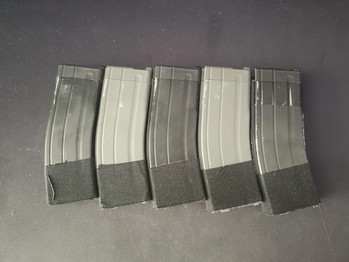 Bild 2 für 4x VFC V3 STANAG magazines en 1x V2 STANAG magazine