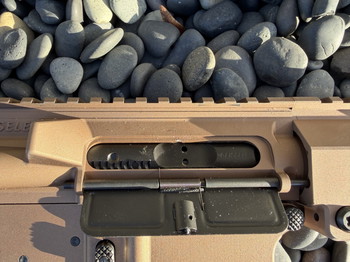 Afbeelding 6 van Angry Gun TM MWS DEVGRU GFR RECCE GBBR Hard Kick version met 2 magazijnen