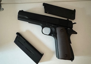 Image 2 for KJW 1911 inc upgrade, mags en holster