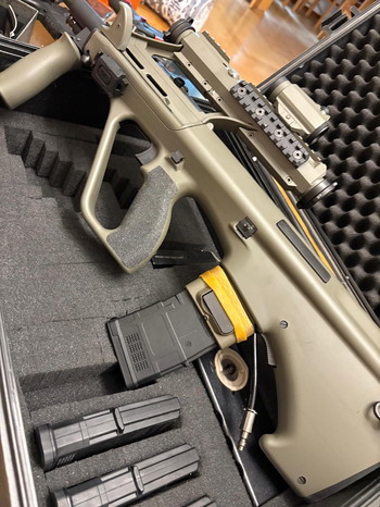 Afbeelding 5 van GHK AUG A3 Jagdkommando spec with (Airtac HPA Adapter)