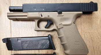 Bild 4 für Grouping GLOCK 17 (WE) + GLOCK 18C (UMAREX) + more items