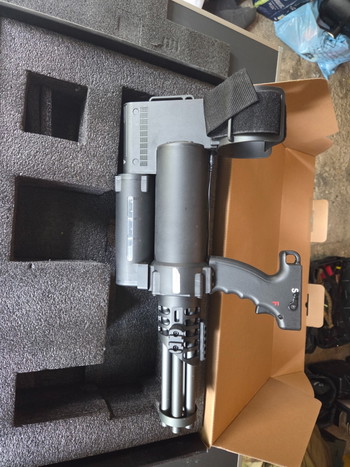 Afbeelding 2 van WELL WE23-L minigun zwart