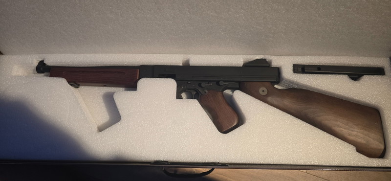 Image 1 for Thompson real wood