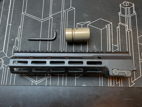 Bild für Z-PARTS - Marui MWS Mk16 10.5 inch Handguard Black