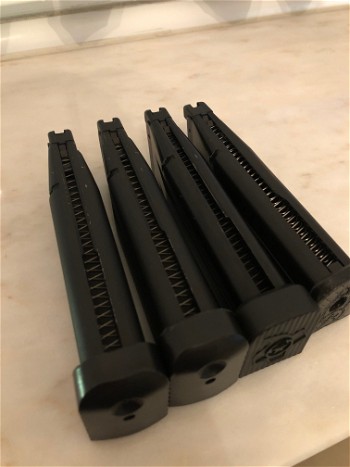 Image 2 for 4 x hi-capa mags green gas
