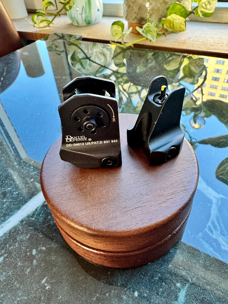 Image 1 for Daniel Defense iron sights