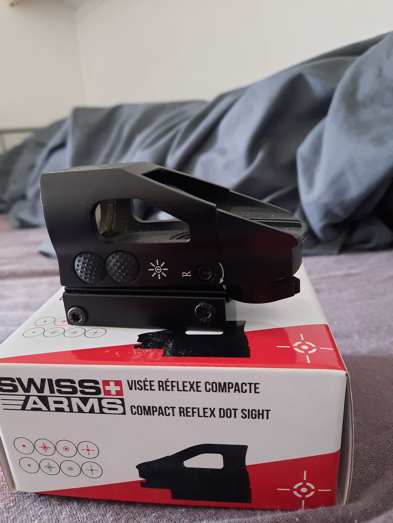 Image 1 pour Swiss Arms reflex sight