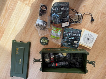 Imagen 2 de Hierbij verkoop ik mijn airsoft spullen i.v.m. het stoppen van de hobby.  Dit is alles wat je nodig hebt om te beginnen met airsoft.
