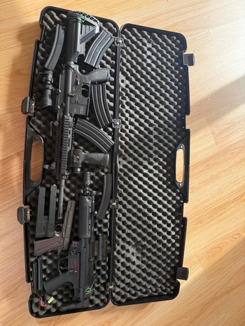 Imagen 4 de Hierbij verkoop ik mijn airsoft spullen i.v.m. het stoppen van de hobby.  Dit is alles wat je nodig hebt om te beginnen met airsoft.