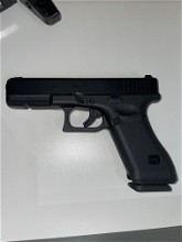 Image for Umarex (VFC) Glock17 Gen5 GBB + holster rechts