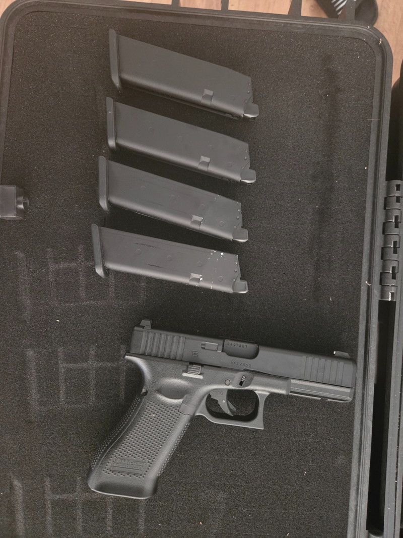 Bild 1 für Glock 17 gen 5 + 3 mags zo goed als nieuw