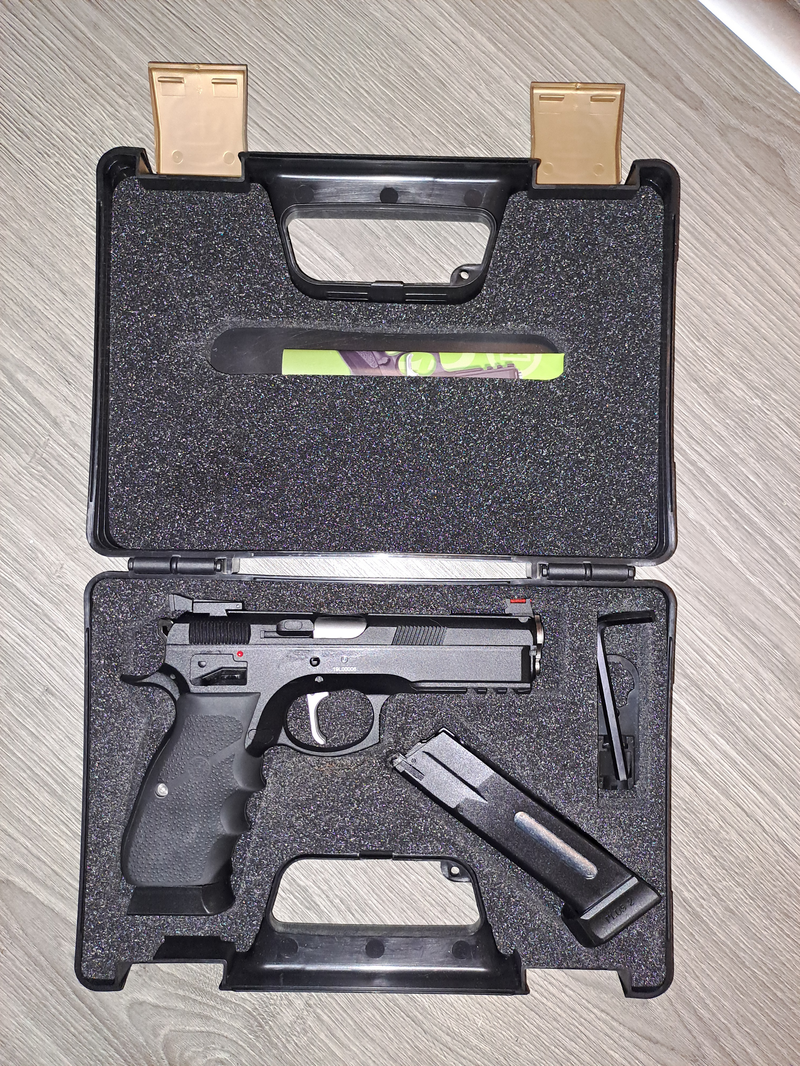 Afbeelding 1 van Cz75 shadow 1