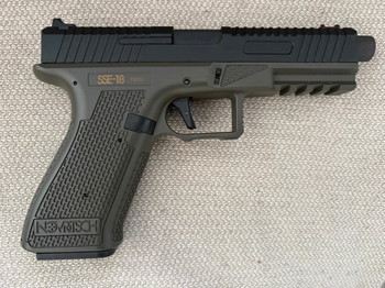 Image 4 for Novritsch SSE18 Electric pistol full set