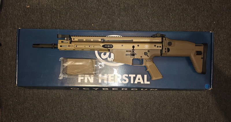 Bild 1 für VFC SCAR-H GBB met interne upgrade en handguard