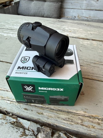 Image 2 for Vortex Micro 3x Magnifier