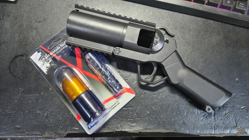 Imagen 1 de WTS - Combo Cyma Grenade Launcher + ASG 40MM Grenade