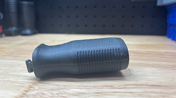 Image 2 pour Magpul MOE MVG Grip