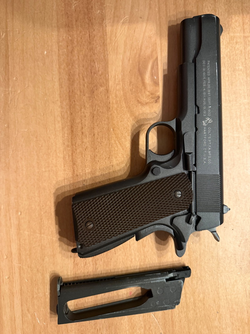 Image 1 for M1911 Full Metal CO2 1,4 J + 3 Magazin
