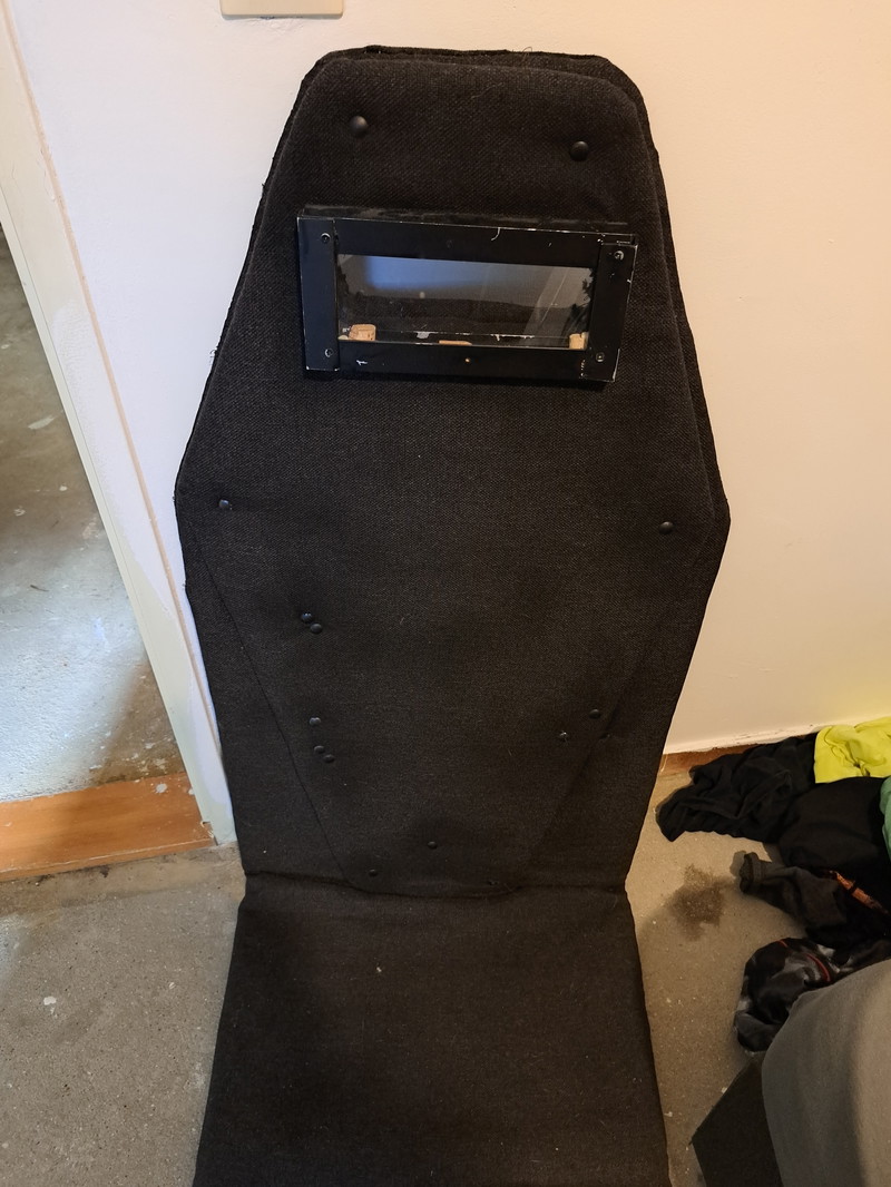 Image 1 for Riotschild zelfgemaakt