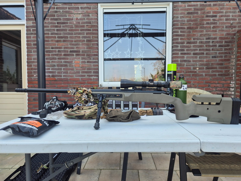 Image 1 for Complete airsoft set beschrikbaar
