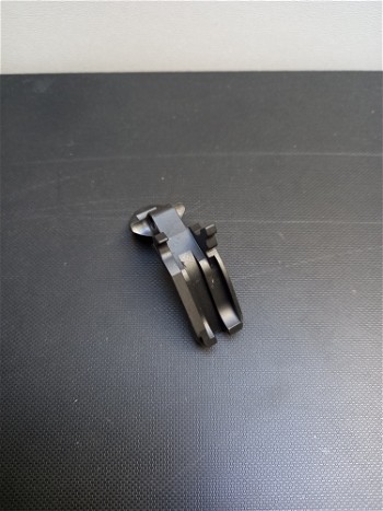 Afbeelding 2 van Airsoft masterpiece grip safety black
