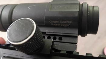 Imagen 2 de (Echte) Aimpoint Comp M4 + QRP 2 Mount + Screw-in KillFlash