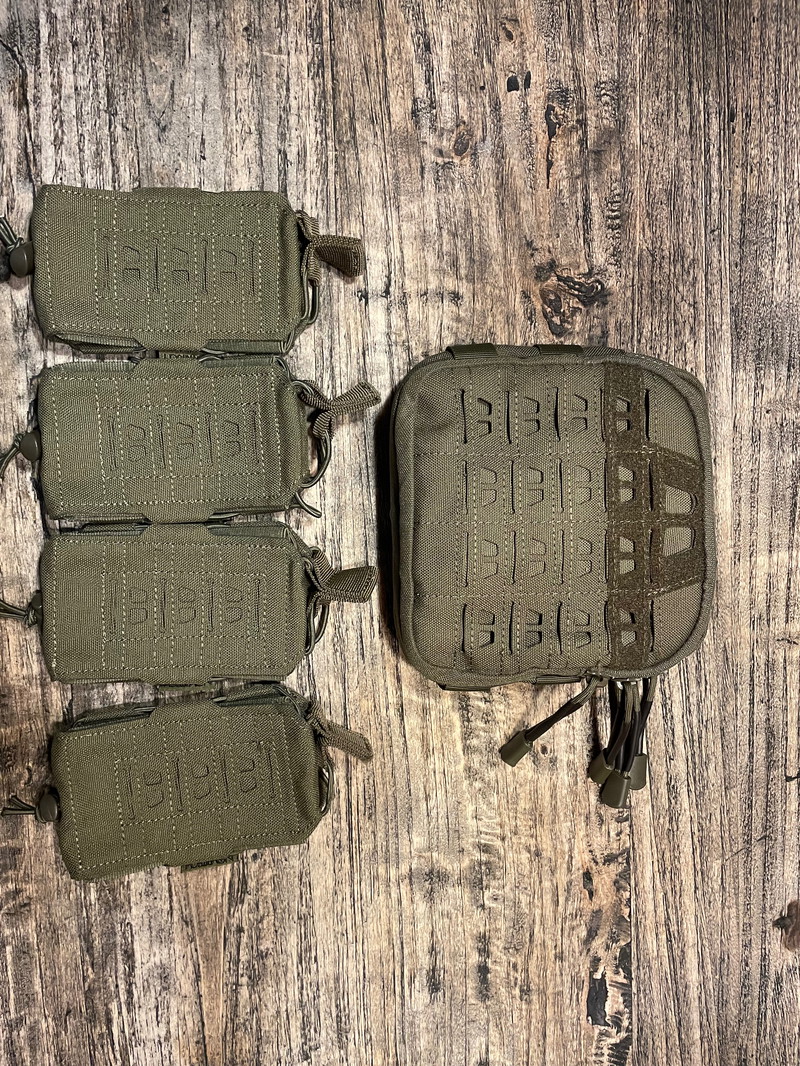 Afbeelding 1 van 4 mag en 1 utility pouches