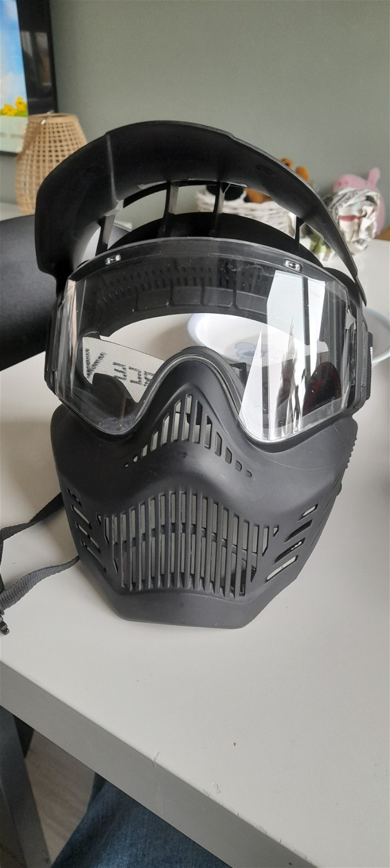 Image 1 for V force mask