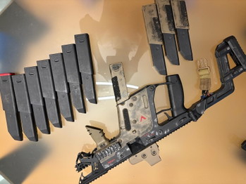 Bild 2 für Kriss Vector AEG Dragonsbreath