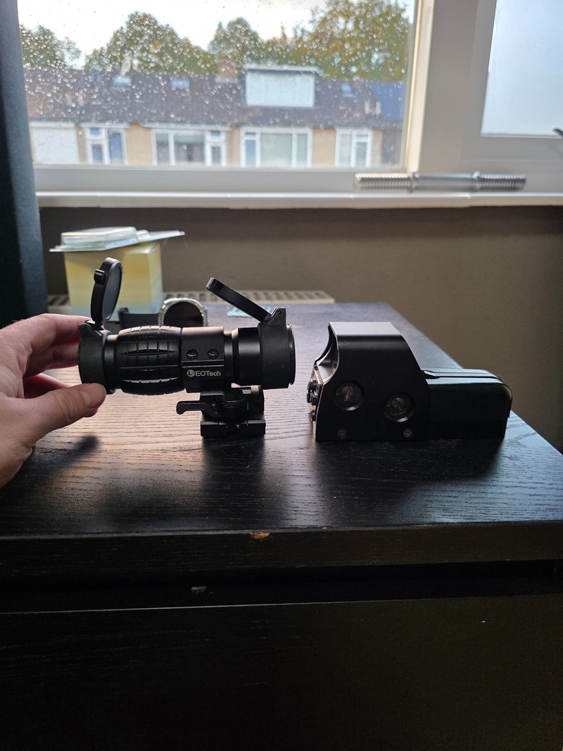 Image 1 for Magnifier+ holosight