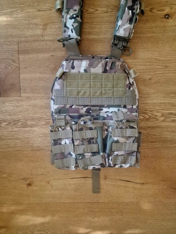 Multicam Platecarrier + pouches – 2. kép