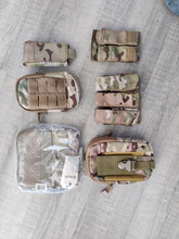 Image for Verschillende pouches in multicam