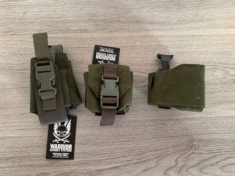 Imagen 1 de NIEUW: Warrior Assault Systems Pouches & Universal Pistol Holster (Olive Drab Green)