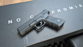 Bild 3 für Complete GBB set: Umarex HK416 A5 Gen3 (NPAS) + Glock 17 Gen4 + koffer & gear