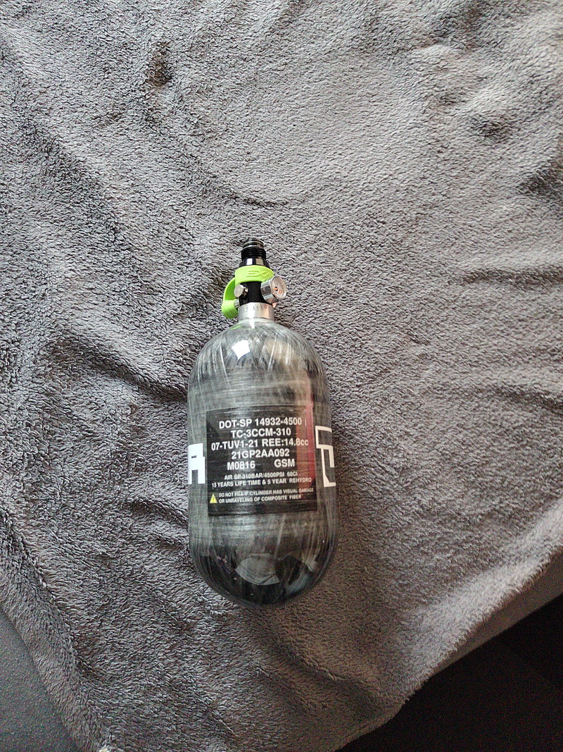 Image 1 for Dominator HPA 68/4500 Carbon 1 liter tank met manometer
