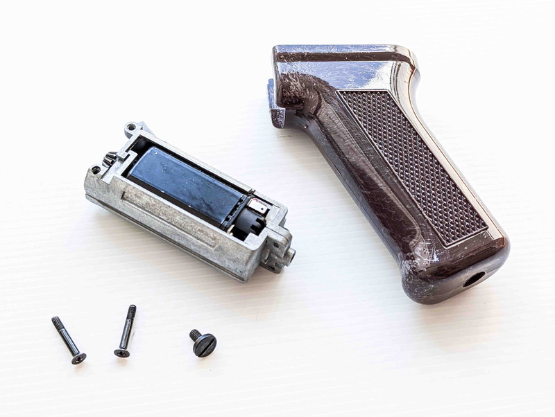Imagen 1 de LCT Airsoft AK standard motor + bakelite pistol grip set