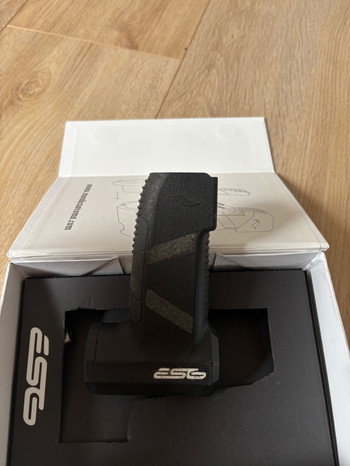 Imagen 3 de ESG tank grip