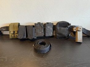 Imagen para Battle belt zwart met pouches en holster