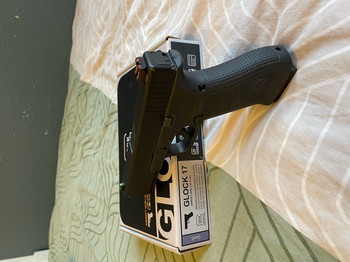 Image 2 for Umarex Glock 17 Gen 5 + extra's