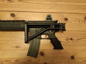 Imagen 3 de A&K LR300 AEG + dummy suppressor.