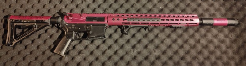 Afbeelding 1 van Pink Specna Arms long barrel M4