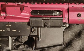 Afbeelding 3 van Pink Specna Arms long barrel M4